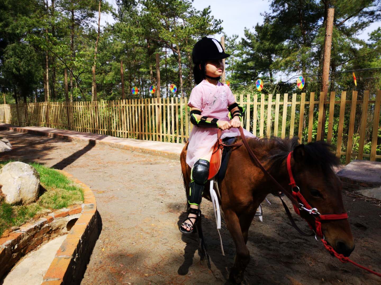 06171640n1y5丰都丛林部落.jpg 06171640n1y5丰都丛林部落.jpg