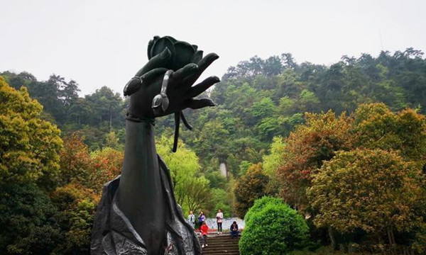 圣灯山1.jpg 圣灯山1.jpg